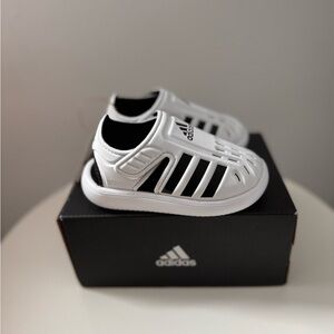 Adidas toddler white water sandal size 6k